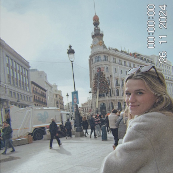 Meet your Posher, The lw - Picture 2 of 2